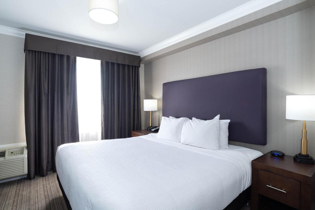Sandman Hotel & Suites Calgary South YYC Exterior foto